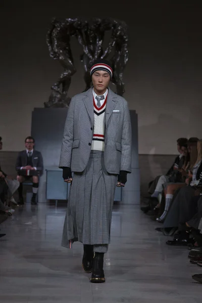 Look 38